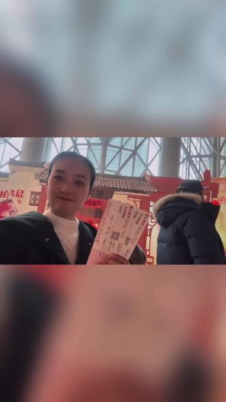 2026第一剧上海开心麻花-出马,真的太好看了,中式悬疑加爆笑,沉浸式舞台体验,开心麻花从没让我失望#上海开心麻花 #出马#开心麻花舞台剧 #周末去哪儿 #话剧 @抖加🔥上热门🔥dou+🔥热点宝 @抖加上热门 @我要上热门