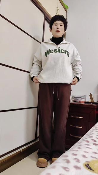 与辉同行直播间 艾慕依阔腿裤 填充物百分百羊毛 太暖和了 一条裤子过冬#艾慕依阔腿裤 #艾慕依 #与辉同行 #艾慕依羊毛裤