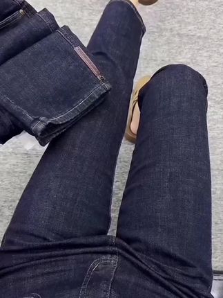 #舒适穿搭 #日常通勤穿搭#裤子@DOU+小助手 @抖加🔥上热门🔥dou+🔥热点宝 @DOU+上热门