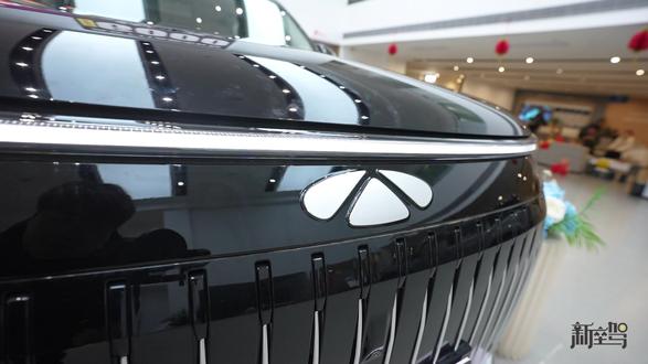 20万级就能有百万级配置?风云T11新春政策更有性价比! 家里添了二胎,想换辆大六座SUV,预算20万出头,但要是一次拿出太多,压力又太大,所以到底怎么选?刚好,风云T11最近推出了新春购车政策,今天我们就来看看,这台号称“入门即豪华”的旗舰SUV,到底值不值得买?#风云T11入门即豪华 #风云T11新春0压购新车 #T11七年超长贷月供低至1830元 #风云T11移动的音乐厅