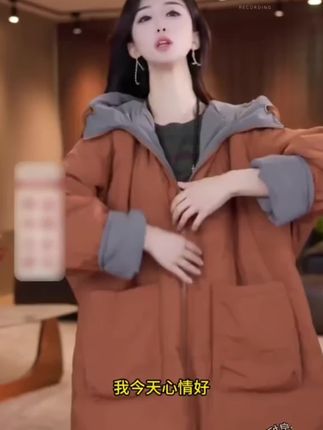 #秋冬穿搭 #棉服也能穿出时尚感 #遮肉显瘦 #保暖又好看 #谁穿谁好看