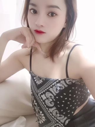 #AI扩图 记住这个世界的规则:所有的关系,你不要了,这道题就解了!