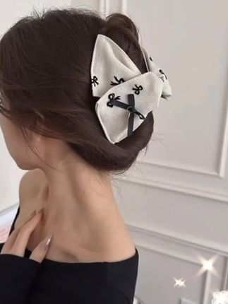 焦糖咖啡复古时尚蝴蝶结三角抓夹~显气质!!,#抓夹#三角抓夹#蝴蝶结抓夹 #优雅气质 #鲨鱼夹