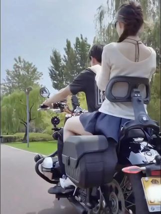 电动车改装调节伸缩折叠通用透气靠背 户外骑行方便舒适 电动车尾箱款靠背