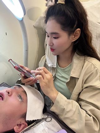 怕掉怕辣,就用这个胶水接,留住顾客 #假睫毛胶水 #美睫胶水 #美睫师 #美甲店 #美睫胶水