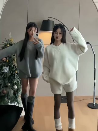 早春一整套女装2025新款韩版针织宽松套头毛衣高腰显瘦短裤两件套#今日穿搭 #休闲两件套#韩版穿搭