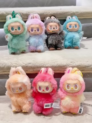 开心开心!第一次就买到了高品质祖国版labubu,真的太可爱了,完全没有踩坑#拉布布 #毛绒公仔 #也太可爱了吧 #标配三大件的华系新旗舰 #我要上热门