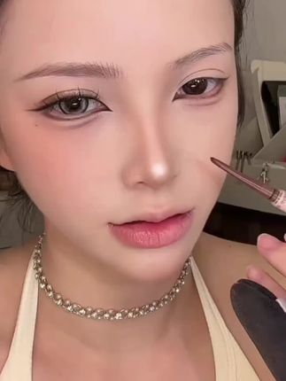 自带刀锋刷的胶笔能有多好用手残党也能画出完美眼线的秘密就是它#眼线胶笔 #好物分享#防水防汗不晕染 #自用好物推荐 #平价好物