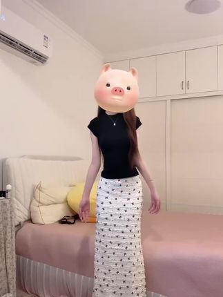 很好看的鱼尾半身裙~显瘦显身材!!梨形身材姐妹也可以驾驭~#今日穿搭 #鱼尾裙 #夏天穿搭 #梨形身材穿搭 #今天穿什么