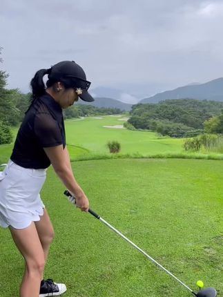 #高尔夫球 #高尔夫美女 #高尔夫 #高尔夫挥杆 #高尔夫教学