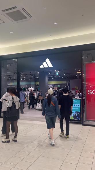 ADIDAS大阪门真奥特莱斯店#打卡阿迪达斯 #阿迪达斯专区 #阿迪达斯折扣分享 #阿迪达斯专柜 #阿迪达斯旗舰店