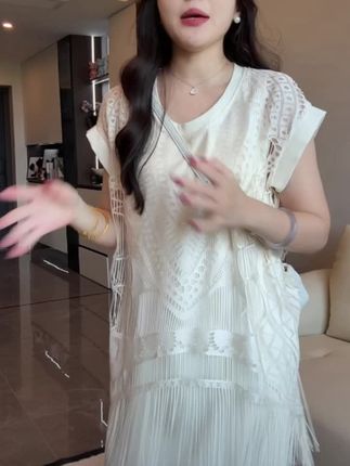 法式夏季温柔蕾丝圆领短袖连衣裙女显瘦设计感遮肉流苏气质连衣裙#法式温柔蕾丝拼接连衣裙#设计感流苏气质连衣裙