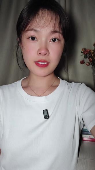 “那些没有打倒你的,终将使你更强大。”亲爱的,请再坚持一下,哪怕多撑过这一天,多熬过一个小时,。请相信,你看似柔弱的身体里蕴藏着无尽的力量,那些打不倒你的,终将化作铠甲,使你更加强大。#心脉受损 #自愈自渡 #女性力量 #自我拯救 #情感共鸣