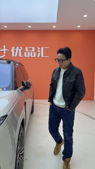 蔚来第三代es8版本怎么选?老余告诉你 #蔚来汽车 #蔚来es8 #蔚来新款es8 #全尺寸suv #大六座