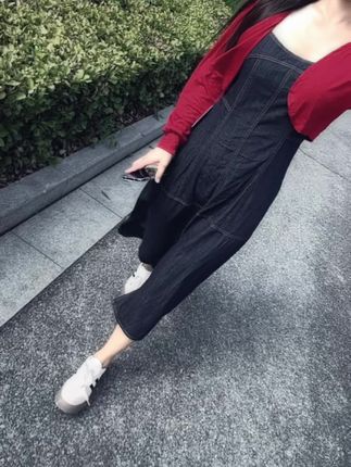 把自己打扮的漂亮点,,不紧招财还致富,看似肤浅,但绝对有用,因为优雅的形象和气质来自于完美的内心,允许自己脆弱,允许万物穿过,但是不允许自己低落!#穿搭#气质穿搭 #显瘦穿搭 #大码女装#谁穿谁好看