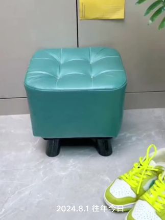 小凳子家用客厅茶几凳实木沙发凳脚踏门口换鞋矮凳小脚猫抓皮墩子 #小凳子 #换鞋凳 #矮凳 #居家好物 #凳子