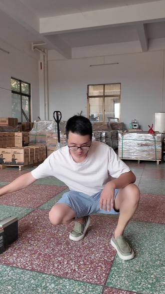 铅酸电池VS锂电池 #热点 #新能源领航计划 #抖音二创激励计划 #代步车 #锂电池