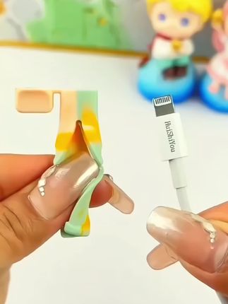 幸好发现了这个数据线保护套,再也不用担心数据线容易坏了,值得推荐#数据线保护套 #学生党必备 #好物分享 #种草 #实用分享