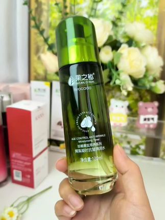 果之秘鳄梨凝时抗皱弹润水,皮肤干燥粗糙就用它#护肤好物 #好物推荐分享 #每日护肤 #补水保湿 #果之秘