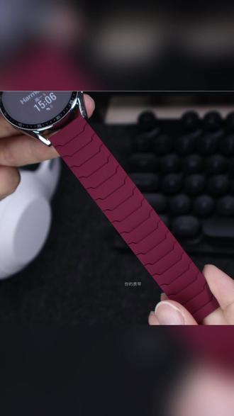 手表硅胶表带 适用华为小米手表GT6/S4铠甲纹硅胶磁吸折叠扣watch5/3pro表带#时尚 #表带分享 #S4 #实用 #watch5