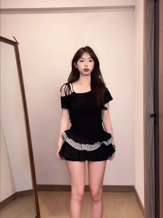 夏季韩系新款设计下摆荷叶花边拼接格子短袖T恤上衣女#夏季新款#下摆荷叶花边#拼接格子#短袖T恤上衣#设计感