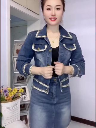 #创作灵感 #谁穿谁好看 #减龄显瘦穿搭 #套装 #秋季穿搭 @DOU+小助手 @巨量千川