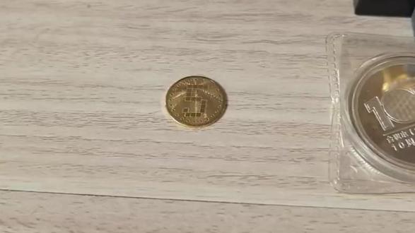 华为nova 14 活力版在诸多细节上也做到了极致