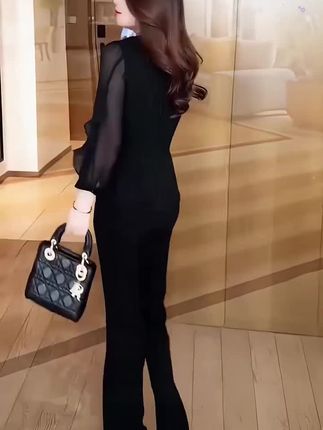 #高级感穿搭 #时尚搭配服装 #显高显瘦 #时装穿搭 #洋气上档次