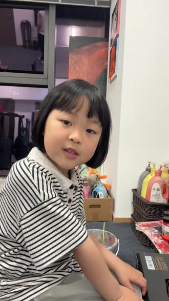 幼儿园时期的“蒙娜丽莎”无价😂 #创作者中心 #创作灵感 #创意diy #动漫人 #创意画