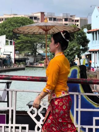 城南花已开 南洋旧事远 来做一回小娘惹