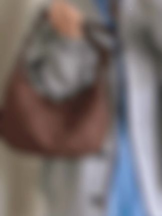 大容量高级感休闲复古时尚休闲女包牛角包饺子包腋下包简约通勤 #百搭包包 #斜挎包 #包包推荐 #女包 #包包