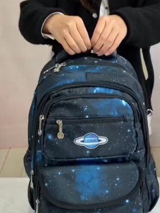 儿童书包男孩一到三六年级小学生轻便新款减负护脊双肩包潮流#学生书包 #双肩背包 #书包推荐 #儿童书包 #儿童双肩包