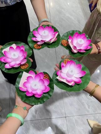 #许愿灯 #莲花灯 #许愿河灯 #彩灯