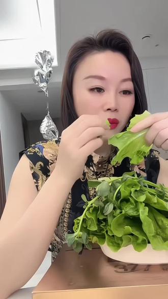 草帽姐好几年前就不和他在一起了#草帽姐 -#草帽姐徐桂花 #草帽姐同款 #草帽姐徐桂花