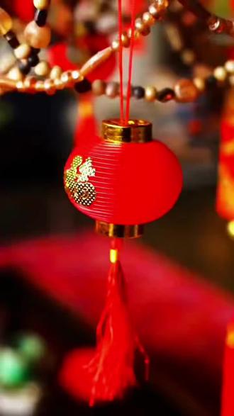 🎉新年氛围感焕新 从头开始
👍臻萃染发霜 卓越盖白
🤩无氨配方 染发更护发
❣超多气质发色 随心选择
#欧莱雅精油染发膏
居家好上手 轻松美出新高度