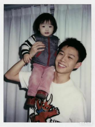 你不记得了吗?在你小时候我抱过你,和女朋友小时候合照拥抱ai指令教程来啦!
#豆包ai #豆包P图已经nextlevel了 和男朋友合照 和女朋友拥抱ai指令教程,豆包ai指令 #豆包指令 #翻旧照 #情侣