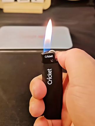 草蜢手作高端打火机,送礼自用#打火机 #高档打火机 #在抖音入手的好东西 #无限回购的宝藏单品 #创意打火机