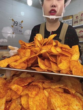 贵州特色小锅现炸土豆片小时候的味道 #暖心故事感动人心 #知乎上的故事 #贵州特色#小时候的味道#打工人
