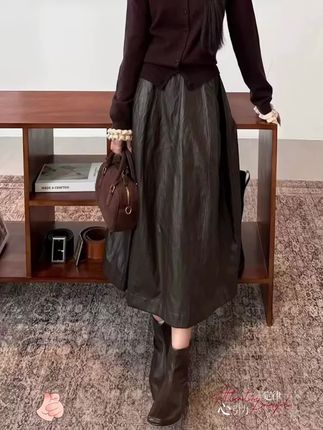 #皮裙半身裙搭配 #秋冬穿搭 #时尚潮流休闲百搭 #韩系氛围