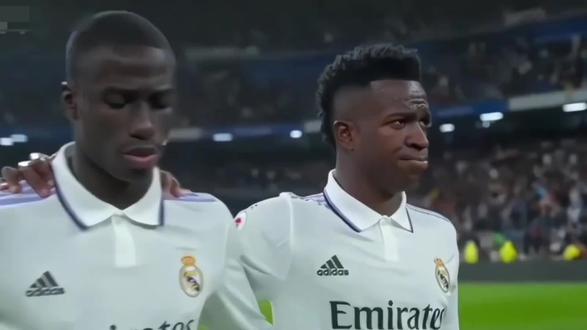 世界现役中锋#美加墨世界杯#哈兰德