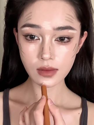 特好用的双头#修容笔 大概率谁用谁好看哈哈哈#拯救塌鼻梁 #修容棒 #平价好物 #修容