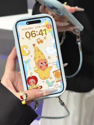 奶呼呼的旋转星星人支架手机壳,自带同色系挂绳,好看且实用#完美搭配 #爱了爱了