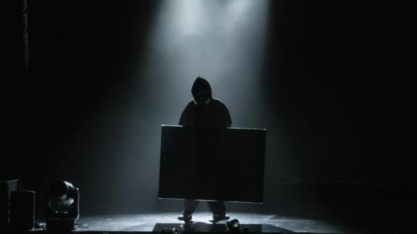 耐街2025广州总决赛|Opening Show 融合HipHop文化四大元素
Graffiti Art|DJ'ing|MC'ing|Breaking
大湾区HipHop文化青年代表为广州总决赛
带来最有态度的个性表达 —— Just Do It!
特别鸣谢:
Graffiti Art:Raeṫ白玉弥
DJ'ing:Jakey Won @JakeyWon
MC'ing:Neo@Neo王中祐(勤劳起号版) & MJ@安杰胡
Breaking:潮丰 小陆 奶龙 朱义珂
Waacking:Timing Miss.邓 红豆
HipHop:炸毛Kieren 叉叉 冬瓜 Brian Siry
#耐克高校街舞联赛
#耐街2025广州总决赛
#NIKE @NIKE
#OMA大湾区高校街舞联盟
#我在舞台在