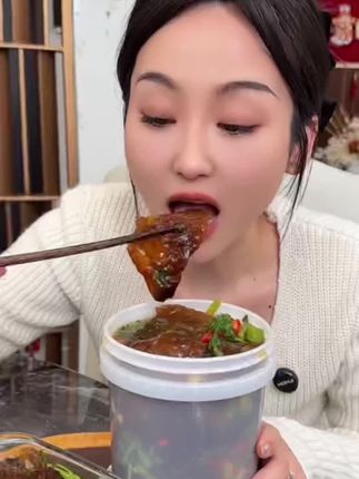 【船小宇】即食海蜇皮海蜇酸辣海蜇头1000g/桶 顺丰+京东#海蜇#零食推荐 #追剧小零食 #解馋#美食@DOU+好生意 @DOU+小助手