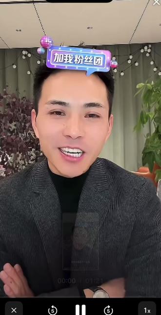 海莉要来奉节了@索图 @索图(小号) @海莉