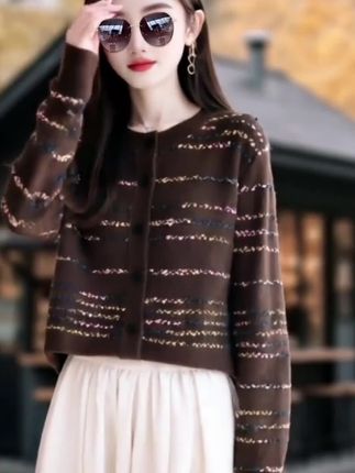 新款时尚气质波浪条纹提花针织开衫上衣#减龄气质#洋气小衫