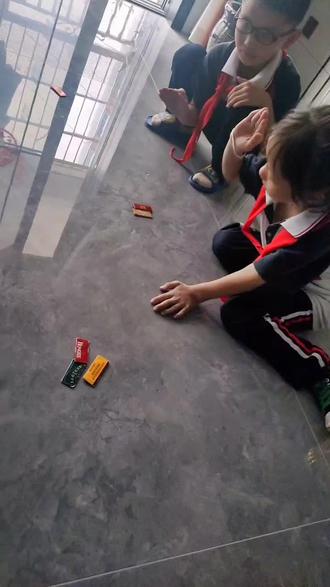 (全国统一)复活模式规则前面一样,派发一个对方可以,必须得在一回合之内复活,如果复活不成功,咋给对方后面规则也一样标注,可以无限复活