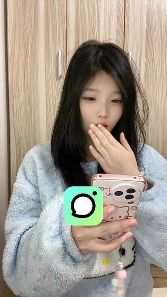 好玩好玩 #多闪app #多闪 #AI小火人聊天 #小火人 #小火人家长图鉴