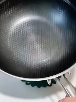 316不锈钢炒锅家用双面蜂窝不粘锅少油烟燃气灶电磁炉通用炒菜锅,好用又实惠#双面锅#家用不锈钢锅#炒锅#不粘锅#