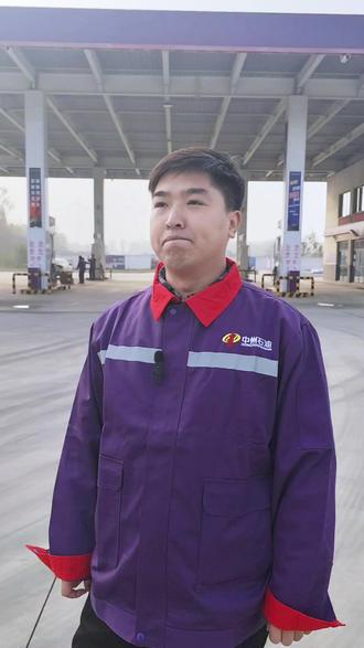 为什么加油站不能直接给塑料桶加油 #加油站 #加油站禁止给塑料桶加油 #热点